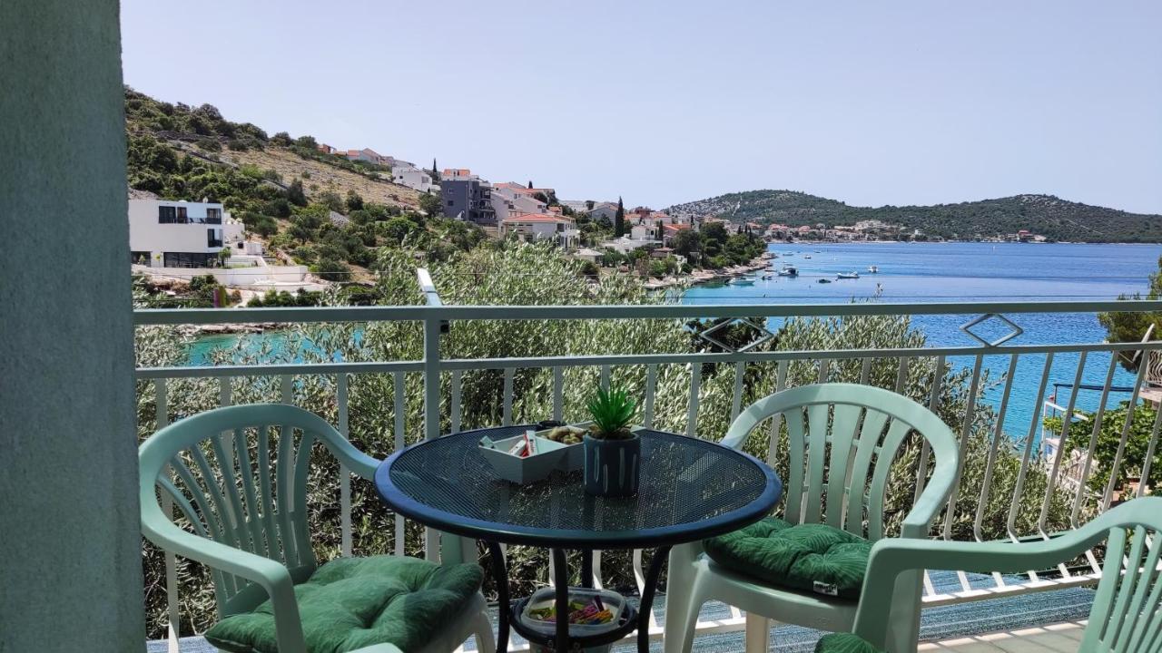 Rogoznica Seafront Apartment - Kalebova Luka Luaran gambar